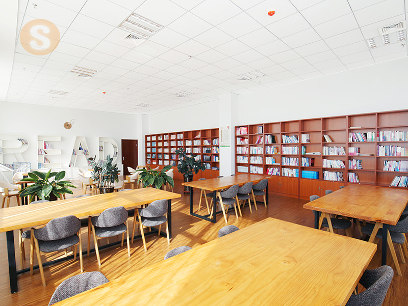 員工書屋