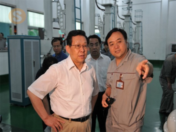 2009年8月4日　海峡两岸関係協会会長陈德铭さん（当時国度商務部部長）が当社を視察 